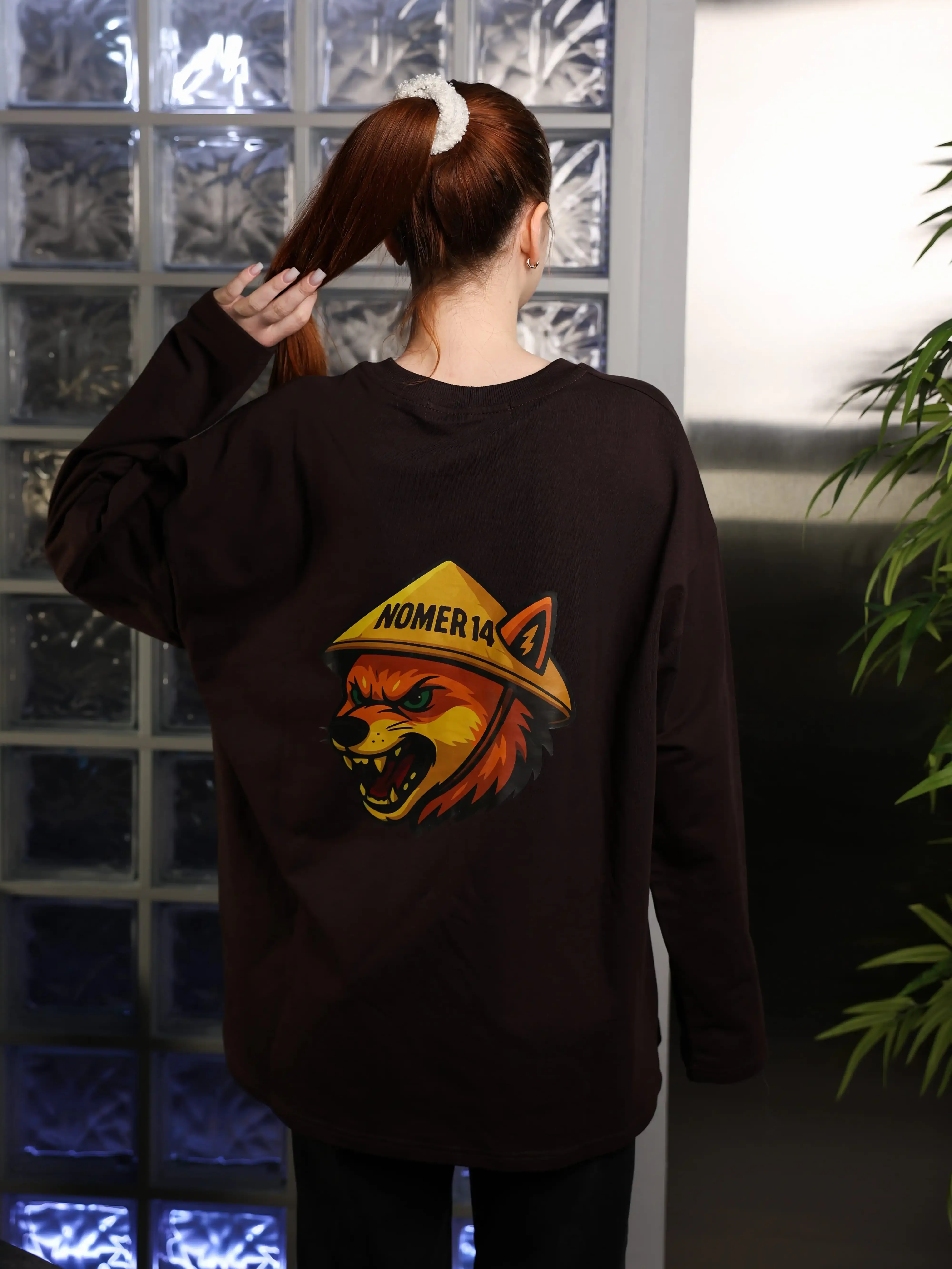 Коричневий лонгслів